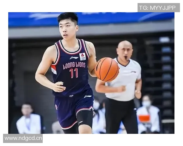 刘颜诚表现出色5投2中贡献5分3篮板1助攻助力球队胜利 刘颜诚表现出色5投2中贡献5分3篮板1助攻助力球队胜利