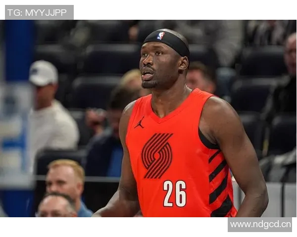 媒体人解析里斯本非传统中锋角色强调防守不足的局限性 媒体人解析里斯本非传统中锋角色强调防守不足的局限性