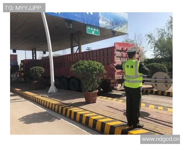 携手并肩感谢每一位为泰山队呐喊助威的12人继续奋战的决心与信念