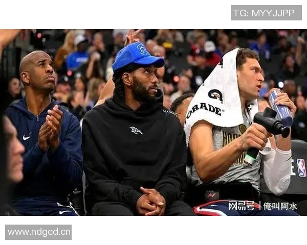 船记：若不调整阵容争冠无望莱昂纳德交易可能性仍需关注