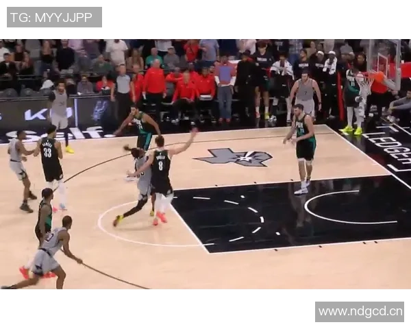 开拓者与魔术比赛裁判报告揭示漏判情况阿夫迪亚抢篮板犯规未被吹罚