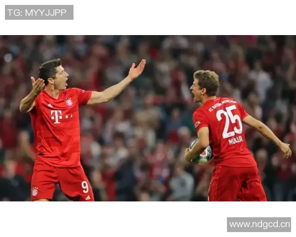 理查兹称赞马杜埃凯与本怀特右路默契配合展现全新风貌 理查兹称赞马杜埃凯与本怀特右路默契配合展现全新风貌