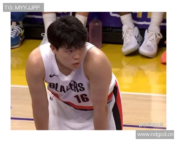 湖记盛赞杨瀚森潜力无限只待身体素质提升成就未来 湖记盛赞杨瀚森潜力无限只待身体素质提升成就未来