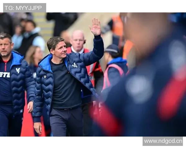 前瓜帅助教盛赞阿隆索未来教练潜力他渴望学习与成长 前瓜帅助教盛赞阿隆索未来教练潜力他渴望学习与成长