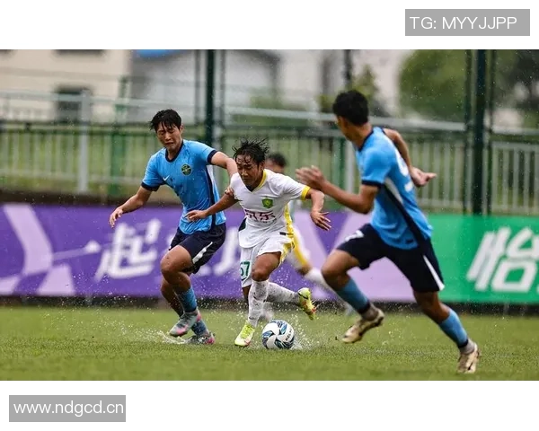 崔鹏谈欧洲足球选材标准强调身体素质国内高水平比赛亟待提升